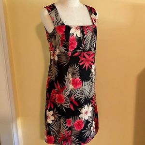 Beautiful Floral Hawaiian Print Summer Dress